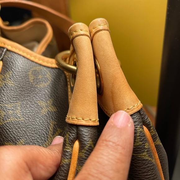 Authentic Louis Vuitton Monogram Galleria PM - Picture 13 of 16